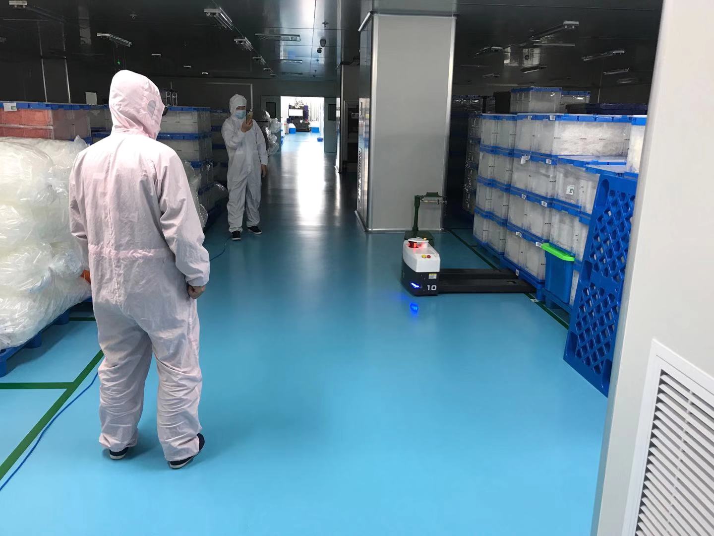 710公海寰宇AGV机器人义不容辞